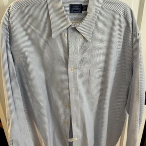 G.H. Bass & Co Classic Oxford XL button down shirt